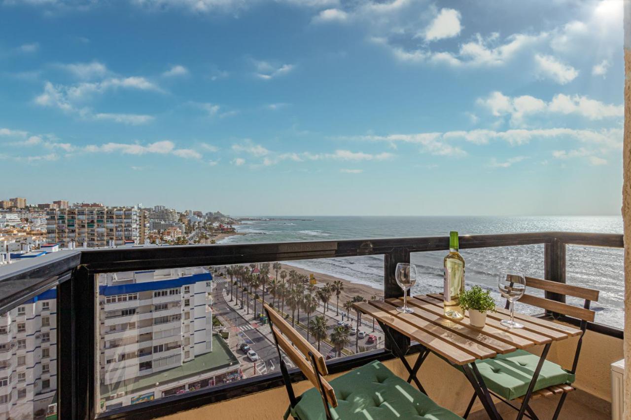 Beachfront With Spectacular Views And Swimming Pool Benalmádena Exterior foto